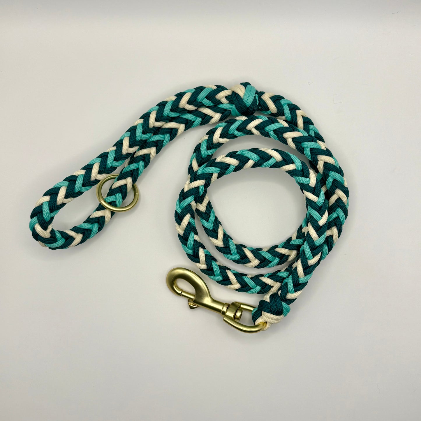 Handmade Paracord Leash (Turquoise)